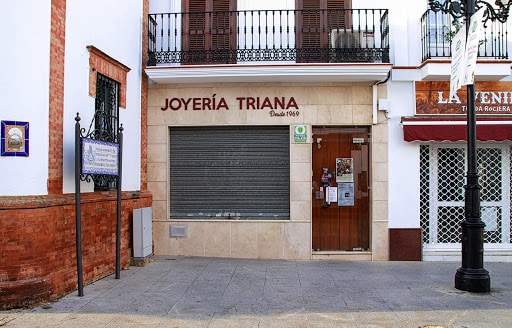 Joyeria: Hermanas Triana C B